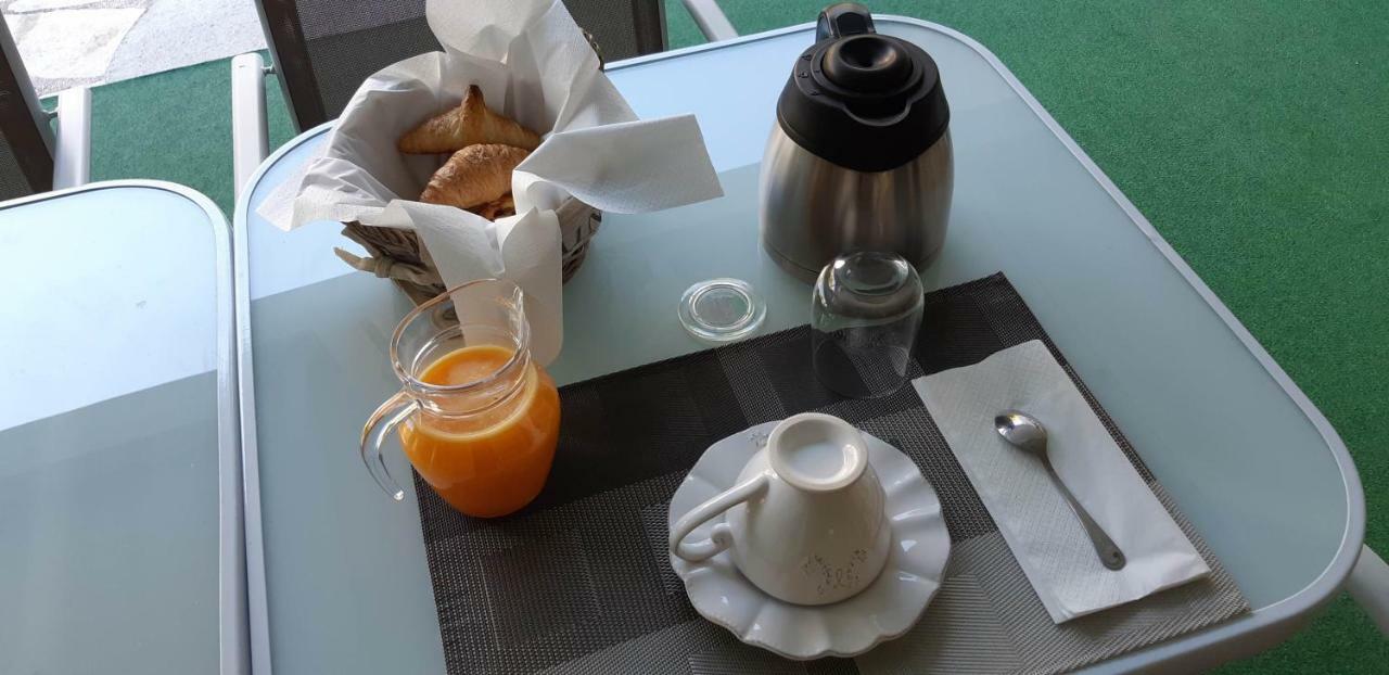 Moulin De Benedicty Bed & Breakfast Vers  Exterior photo